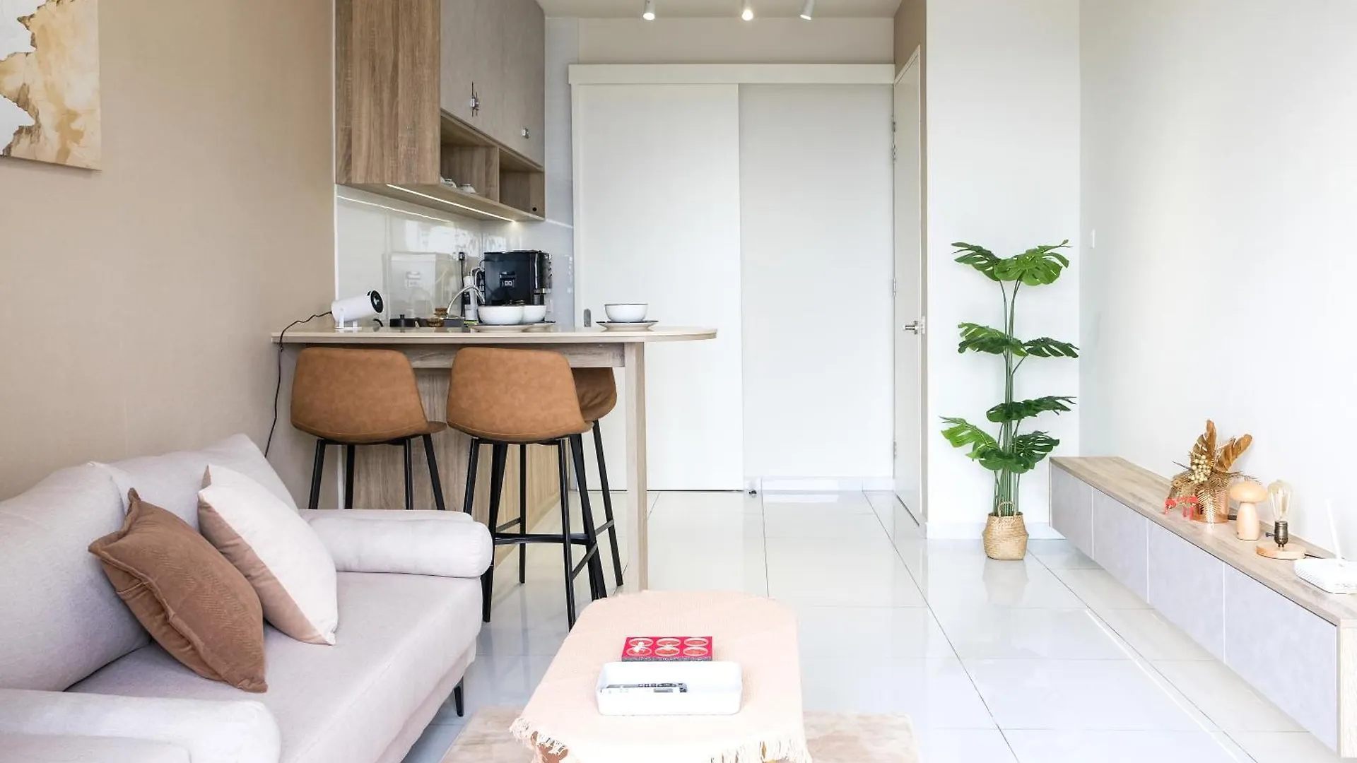 Bukit Indah Sky Trees 2-Bedroom Apartment Johor Bahru