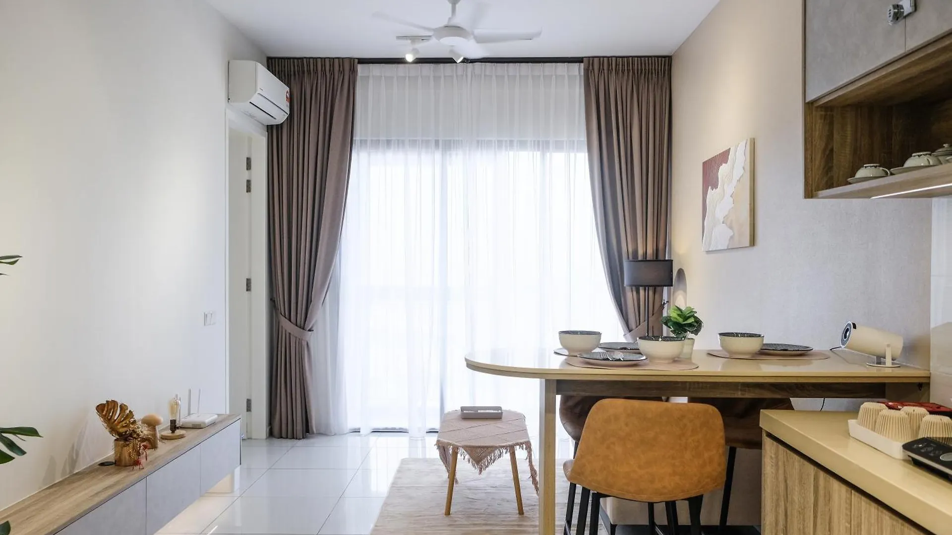 Bukit Indah Sky Trees 2-Bedroom Apartment Johor Bahru Malezja
