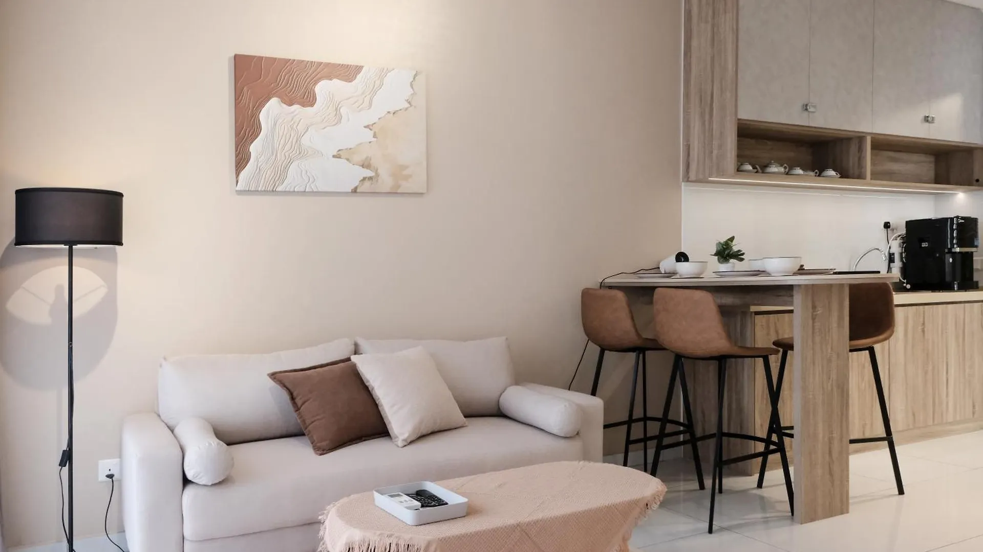 Bukit Indah Sky Trees 2-Bedroom Apartment Johor Bahru 0*,  Malezja